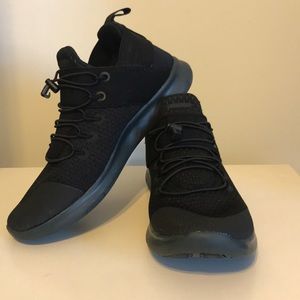 Black women's Free RN CMTR 2017 Running Shoe